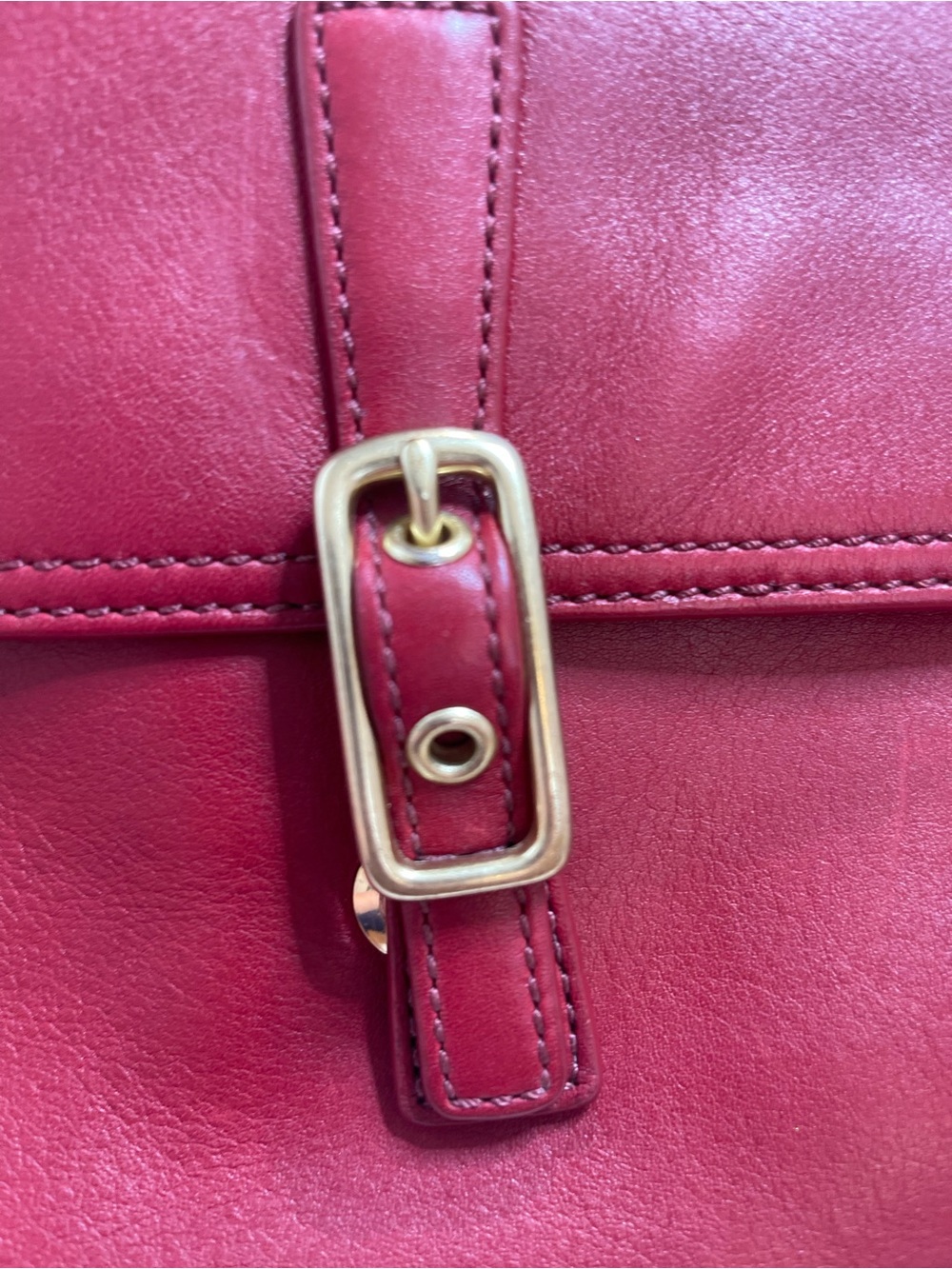 Vintage Coach Red Legacy Slim Flap Bag (9592) - Picture 5 of 9